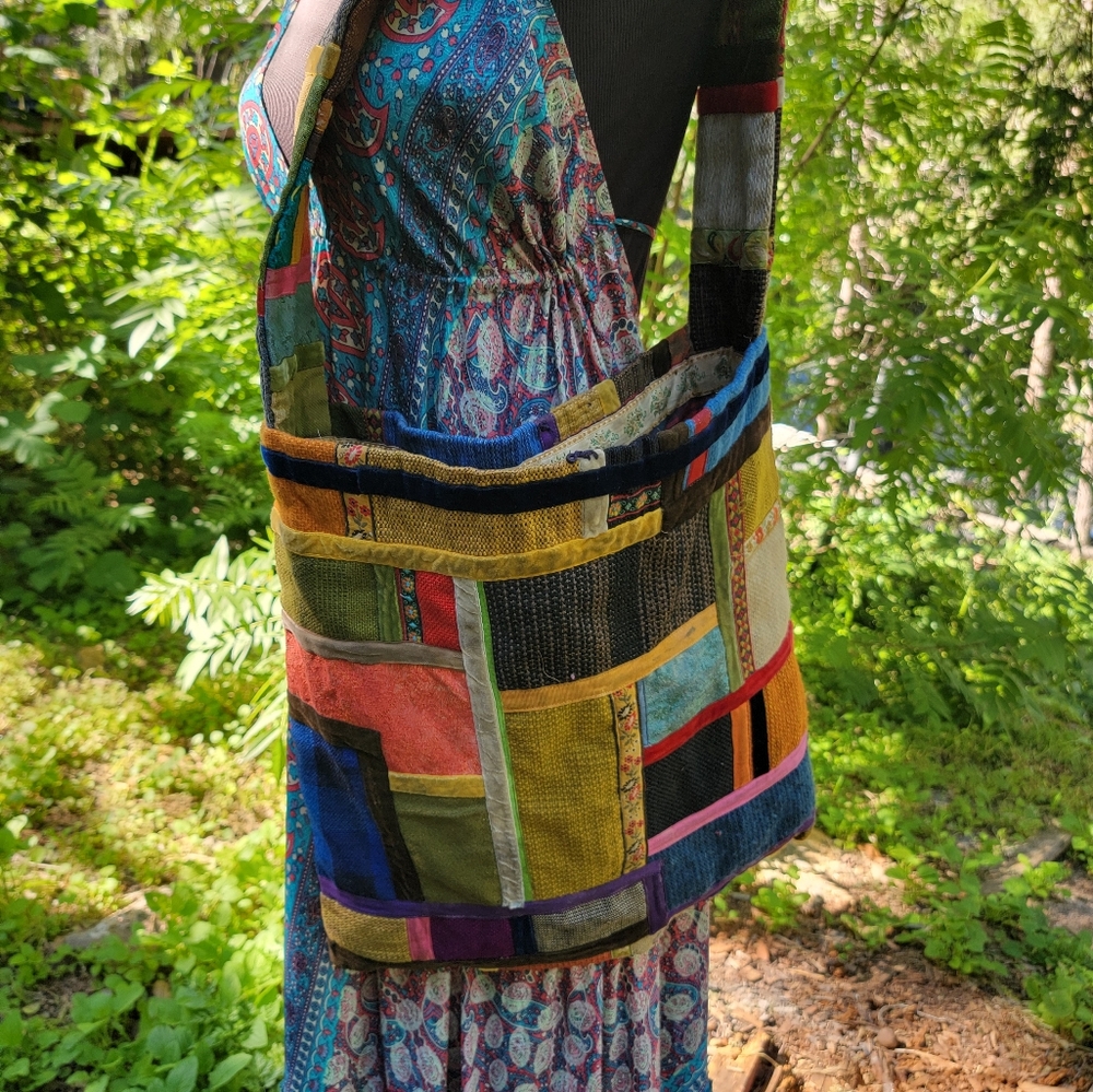 VINTAGE HANDMADE PATCHWORK TAPESTRY BAG